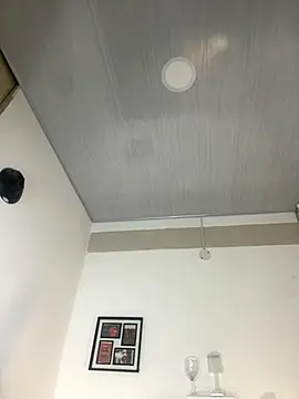 RedVelvet Dream online show from 10.23.25