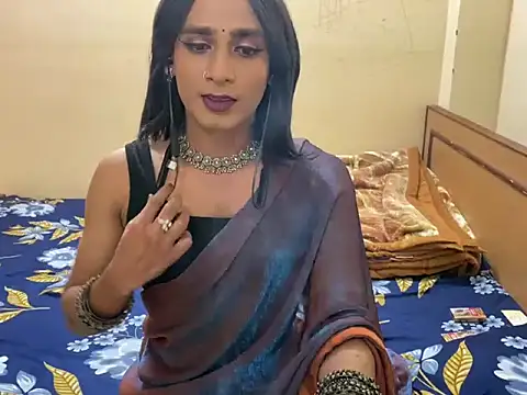 LuvLayla online show from 01.10.26