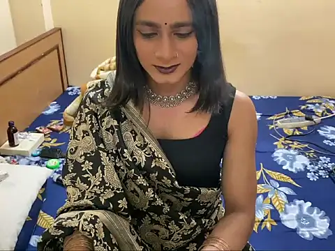 LuvLayla online show from 02.23.26