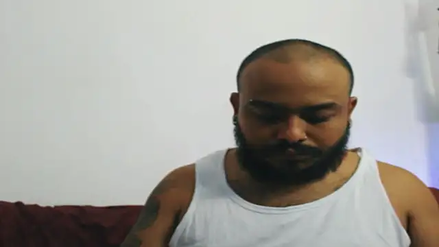 Snapshot of _leda_swan_ chatting on 09.19.25 leda swan online show from 09.19.25