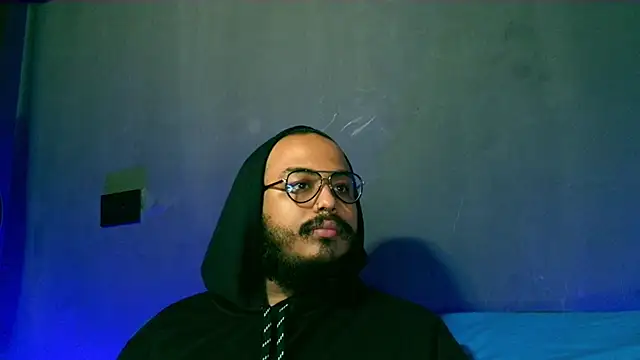 Snapshot of _leda_swan_ chatting on 10.11.25 leda swan online show from 10.11.25