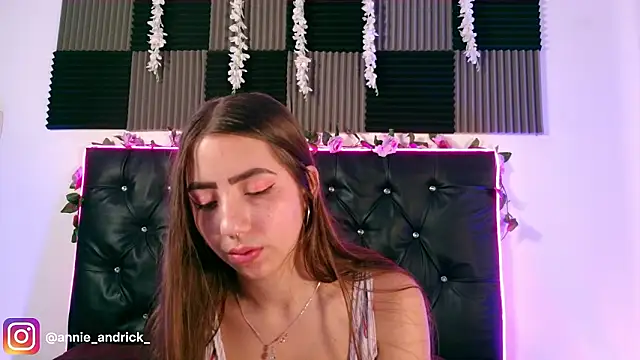  leda swan  online show from 03.12.26