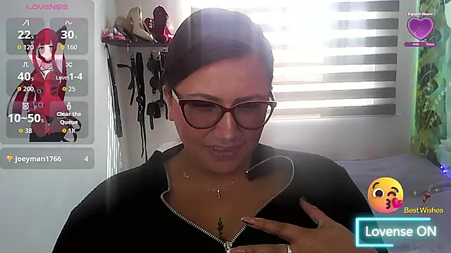 Vesper Vixen online show from 10.24.25