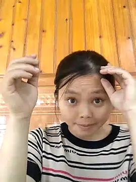 omiu-baby online show from 10.31.25