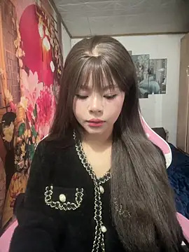 Snapshot of SarahBeii chatting on 02.22.26 SarahBeii online show from 02.22.26