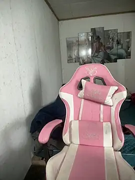 Snapshot of SarahBeii chatting on 04.02.26 SarahBeii online show from 04.02.26