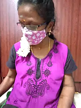 Snapshot of umashreetamil chatting on 08.04.26 umashreetamil online show from 08.04.26
