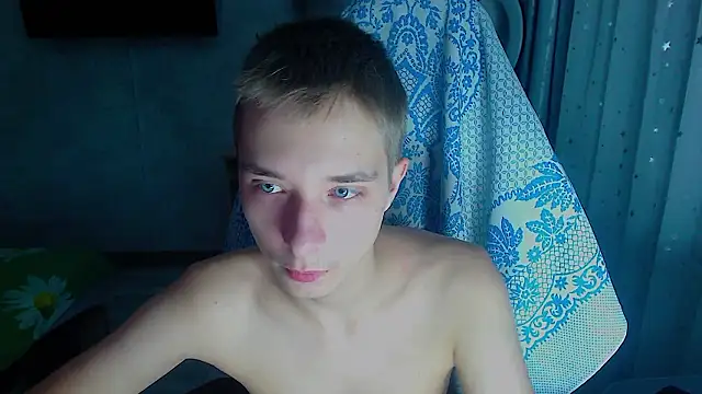 glasses cat online show from 02.11.26