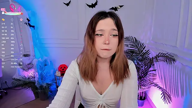 Lina Glow online show from 10.30.25