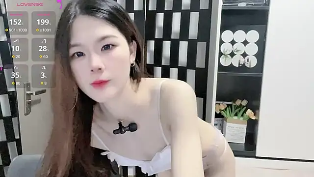 Yueyue-MM online show from 09.26.25