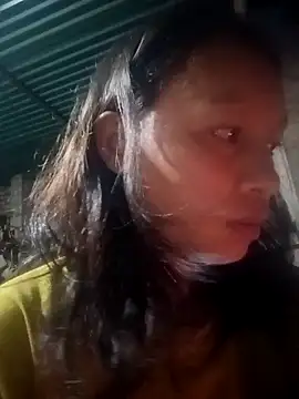 Snapshot of simi-lucy chatting on 09.10.25 simi-lucy online show from 09.10.25