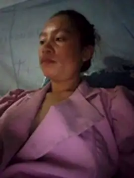 Snapshot of simi-lucy chatting on 11.27.25 simi-lucy online show from 11.27.25