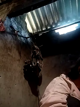 Snapshot of simi-lucy chatting on 12.01.25 simi-lucy online show from 12.01.25