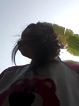 Snapshot of simi-lucy chatting on 12.02.25 simi-lucy online show from 12.02.25