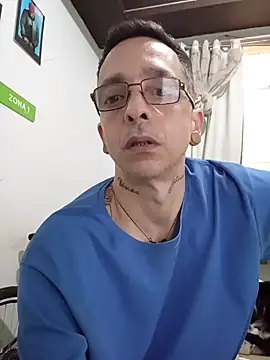 Snapshot of dinho_carioca chatting on 09.29.25 dinho carioca online show from 09.29.25