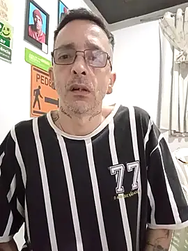 Snapshot of dinho_carioca chatting on 10.09.25 dinho carioca online show from 10.09.25