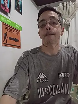 Snapshot of dinho_carioca chatting on 11.11.25 dinho carioca online show from 11.11.25