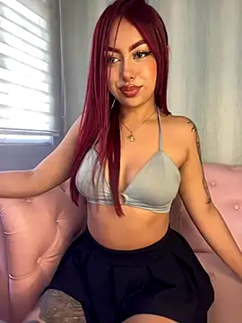 Laila Pink online show from 11.14.25