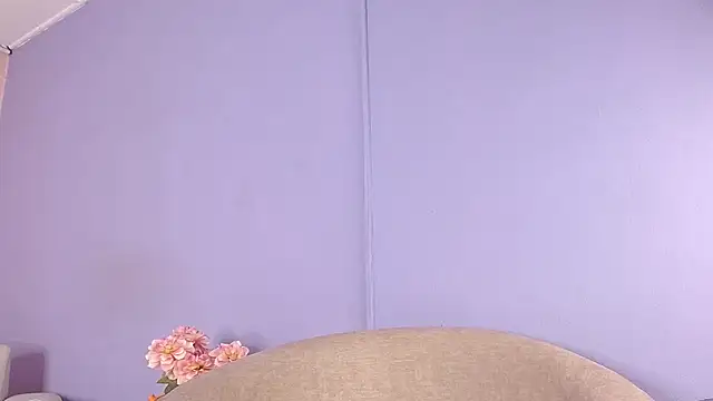 lourdes moon22 online show from 10.24.25