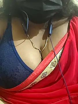 Snapshot of Silk_Smitha_27 chatting on 11.08.25 Silk Smitha 27 online show from 11.08.25