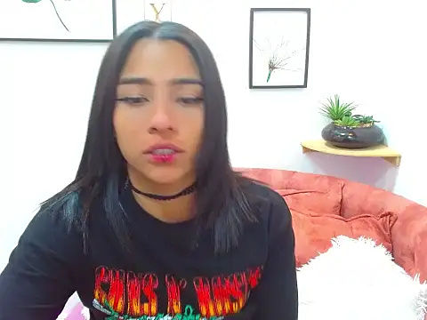 Snapshot of Aliciacute__ chatting on 09.08.25 Aliciacute   online show from 09.08.25