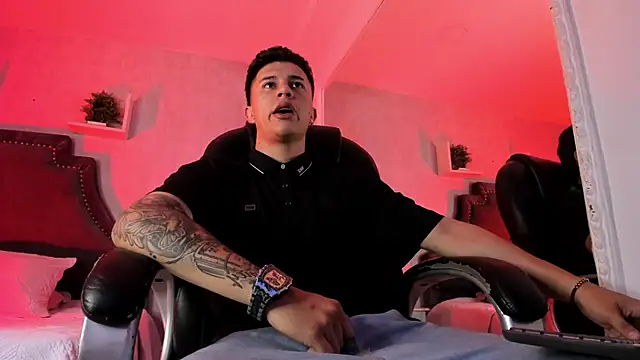 liaamsmiith  online show from 02.09.26