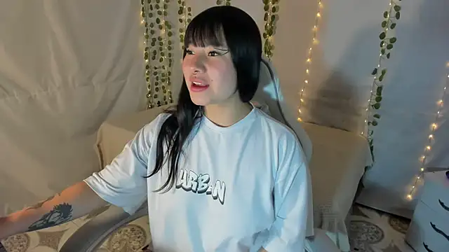 Zulema R1 online show from 11.03.25