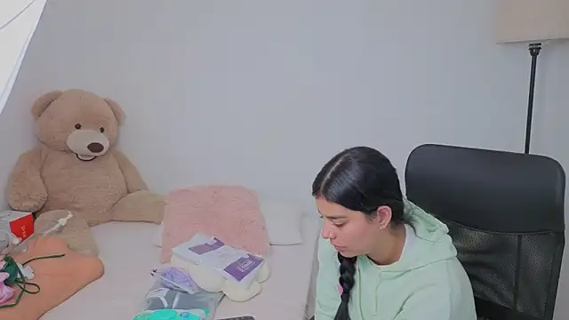 valerihouse online show from 10.01.25