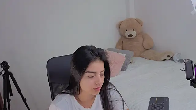 valerihouse online show from 01.17.26