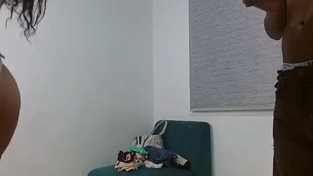 Snapshot of couples-hard-profond chatting on 09.24.25 couples-hard-profond online show from 09.24.25