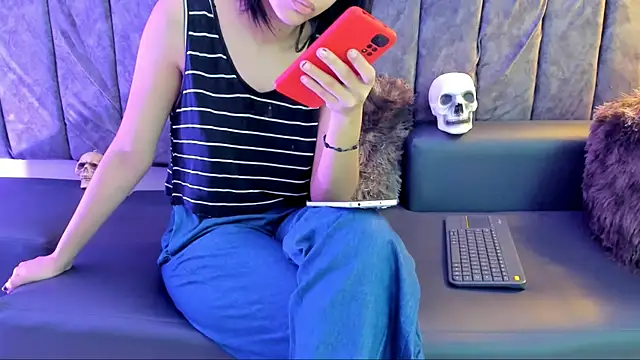 Snapshot of Rowan_Mills chatting on 09.23.25 Rowan Mills online show from 09.23.25