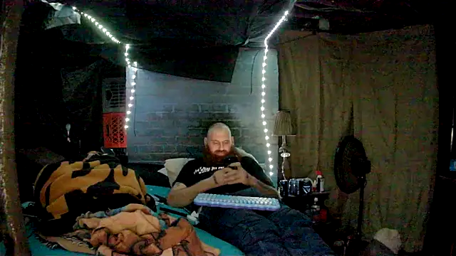 Cowboy815 online show from 11.23.25