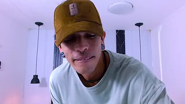 Franvill Trato online show from 12.03.25