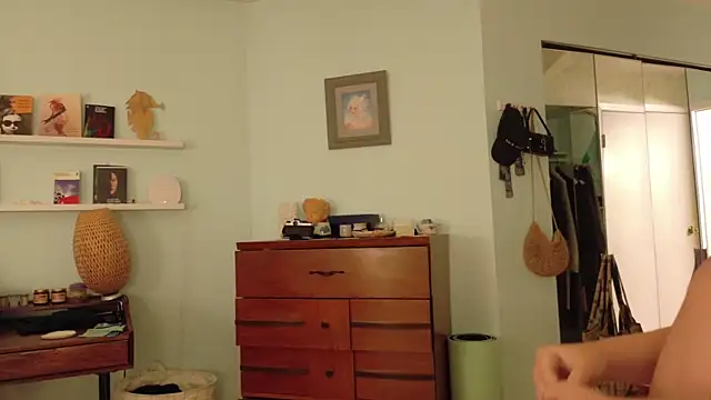 sicklitgirl online show from 10.15.25