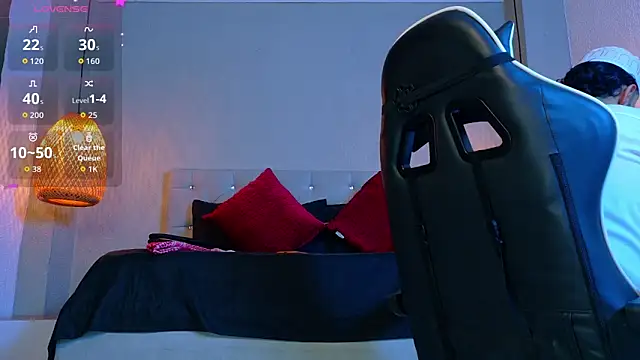 Thaiel Fosteer online show from 11.18.25