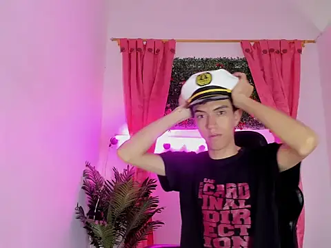 Snapshot of dylan_202520_ chatting on 09.19.25 dylan 202520 online show from 09.19.25