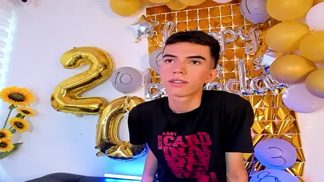 Snapshot of dylan_202520_ chatting on 09.26.25 dylan 202520 online show from 09.26.25