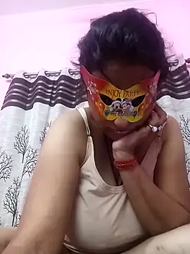 Snapshot of Gullapi chatting on 09.08.25 Gullapi online show from 09.08.25