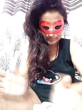 Snapshot of Gullapi chatting on 11.05.25 Gullapi online show from 11.05.25