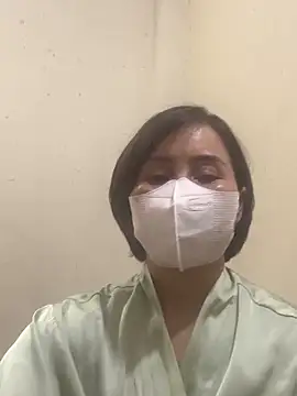 Snapshot of Hello_Linchii chatting on 09.10.25 Hello Linchii online show from 09.10.25