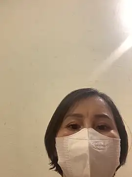 Snapshot of Hello_Linchii chatting on 09.14.25 Hello Linchii online show from 09.14.25