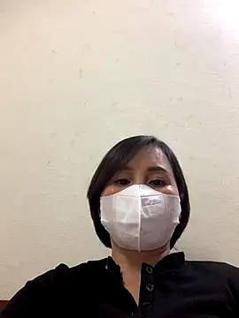 Snapshot of Hello_Linchii chatting on 09.26.25 Hello Linchii online show from 09.26.25