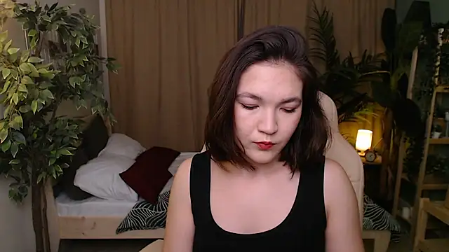 Halle Berrry online show from 11.11.25