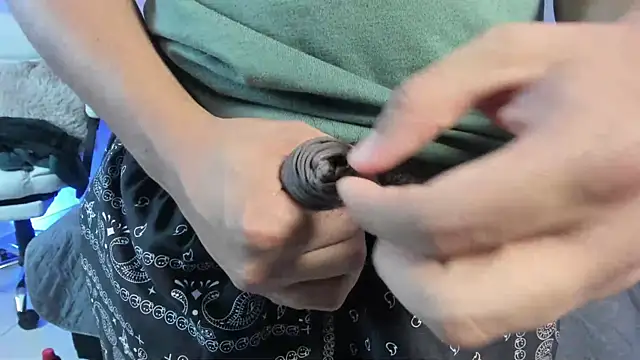 Snapshot of chatting on 03.04.26 online show from 03.04.26