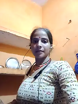 Snapshot of Miss_143 chatting on 09.22.25 Miss 143 online show from 09.22.25