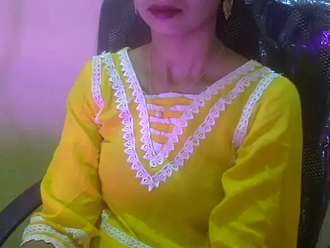 Snapshot of Rahat_S chatting on 10.13.25 Rahat S online show from 10.13.25