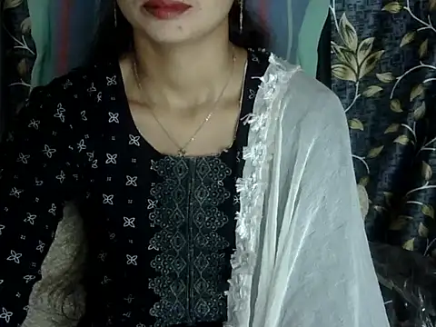 Snapshot of Rahat_S chatting on 11.04.25 Rahat S online show from 11.04.25