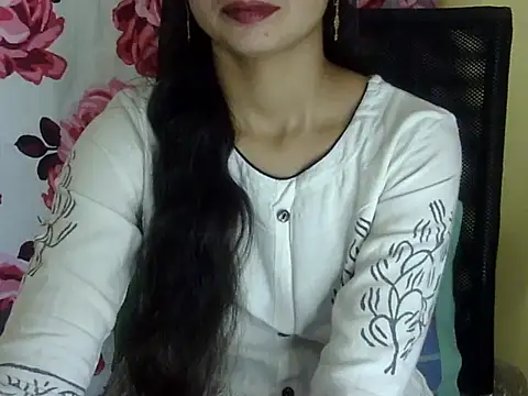 Snapshot of Rahat_S chatting on 11.25.25 Rahat S online show from 11.25.25