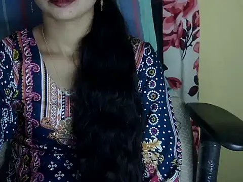 Snapshot of Rahat_S chatting on 11.28.25 Rahat S online show from 11.28.25