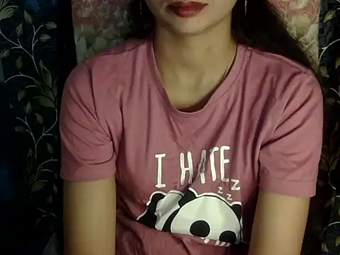 Snapshot of Rahat_S chatting on 12.14.25 Rahat S online show from 12.14.25